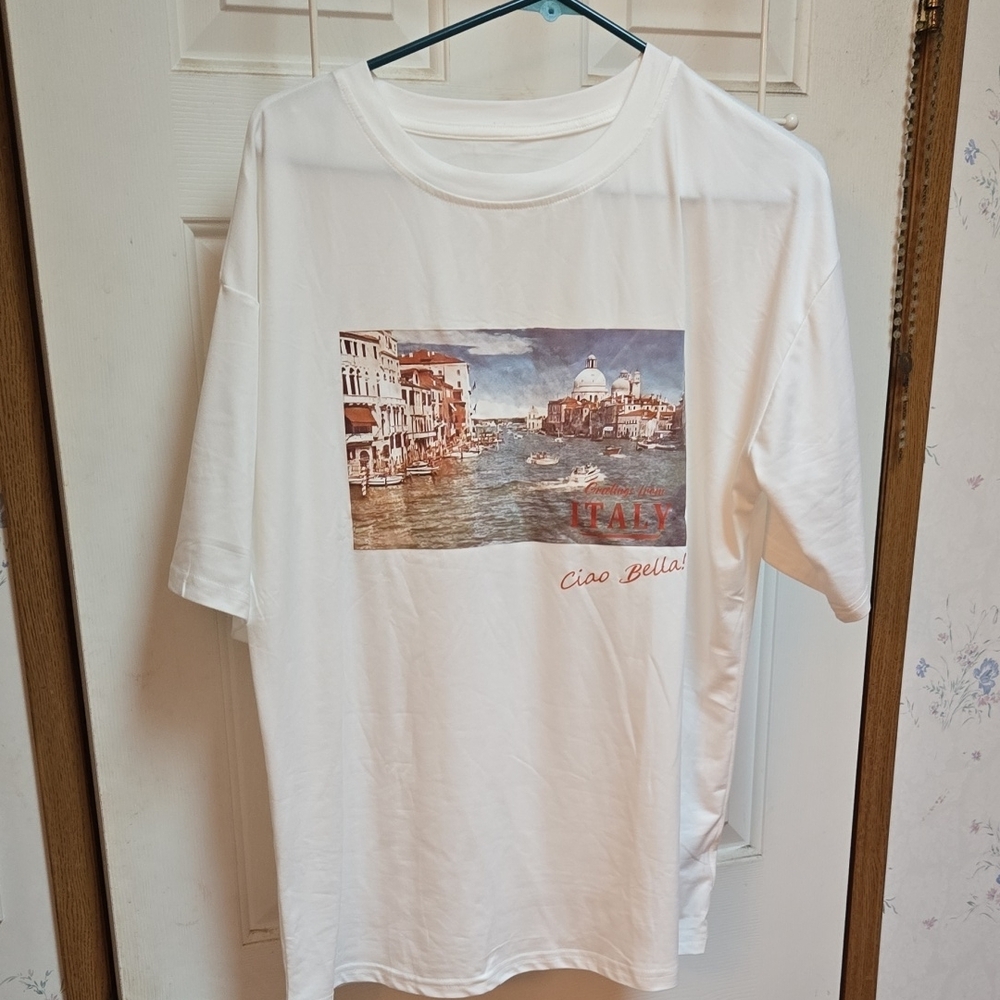 Italy Graphic T-Shirt